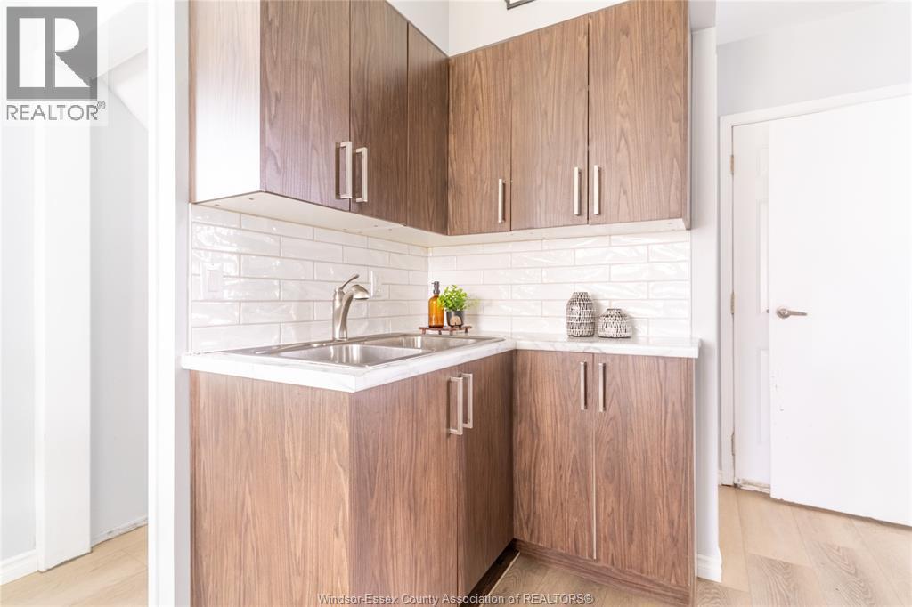1015 OAK - 7