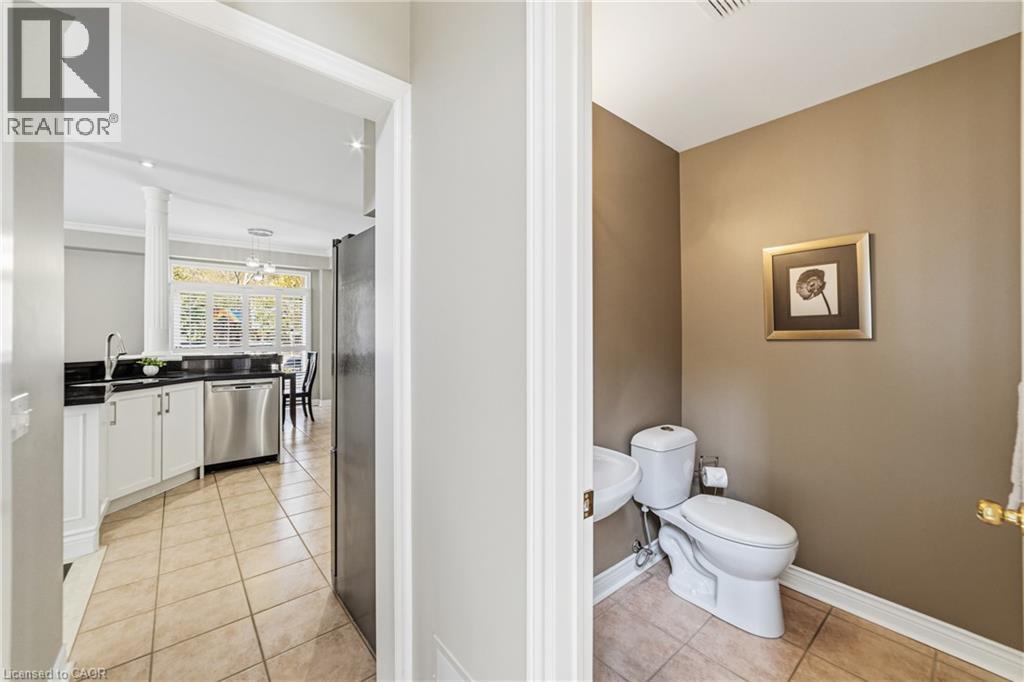 1576 BAYSHIRE Drive, Oakville, Ontario, L6H6L8 — Photo 7