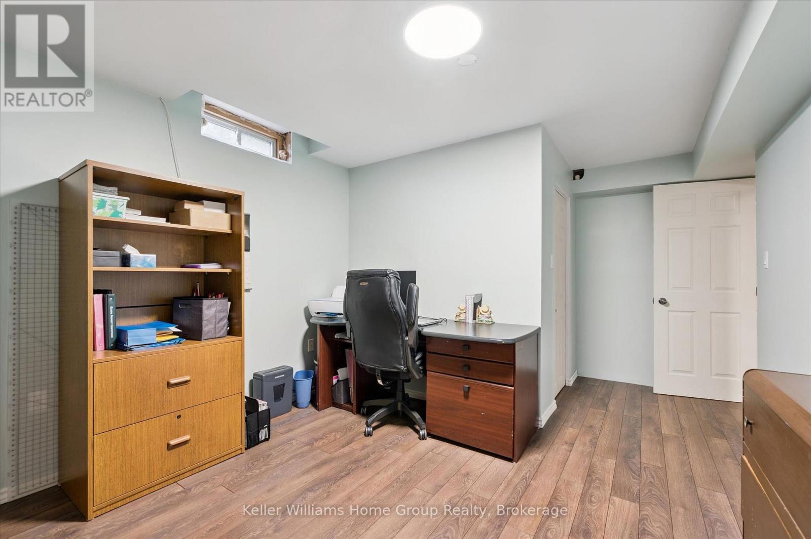 261 IRVINE STREET - 37