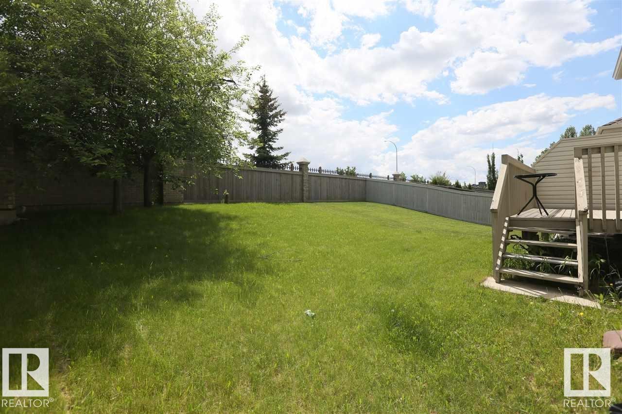 10903 8 AV SW - 22