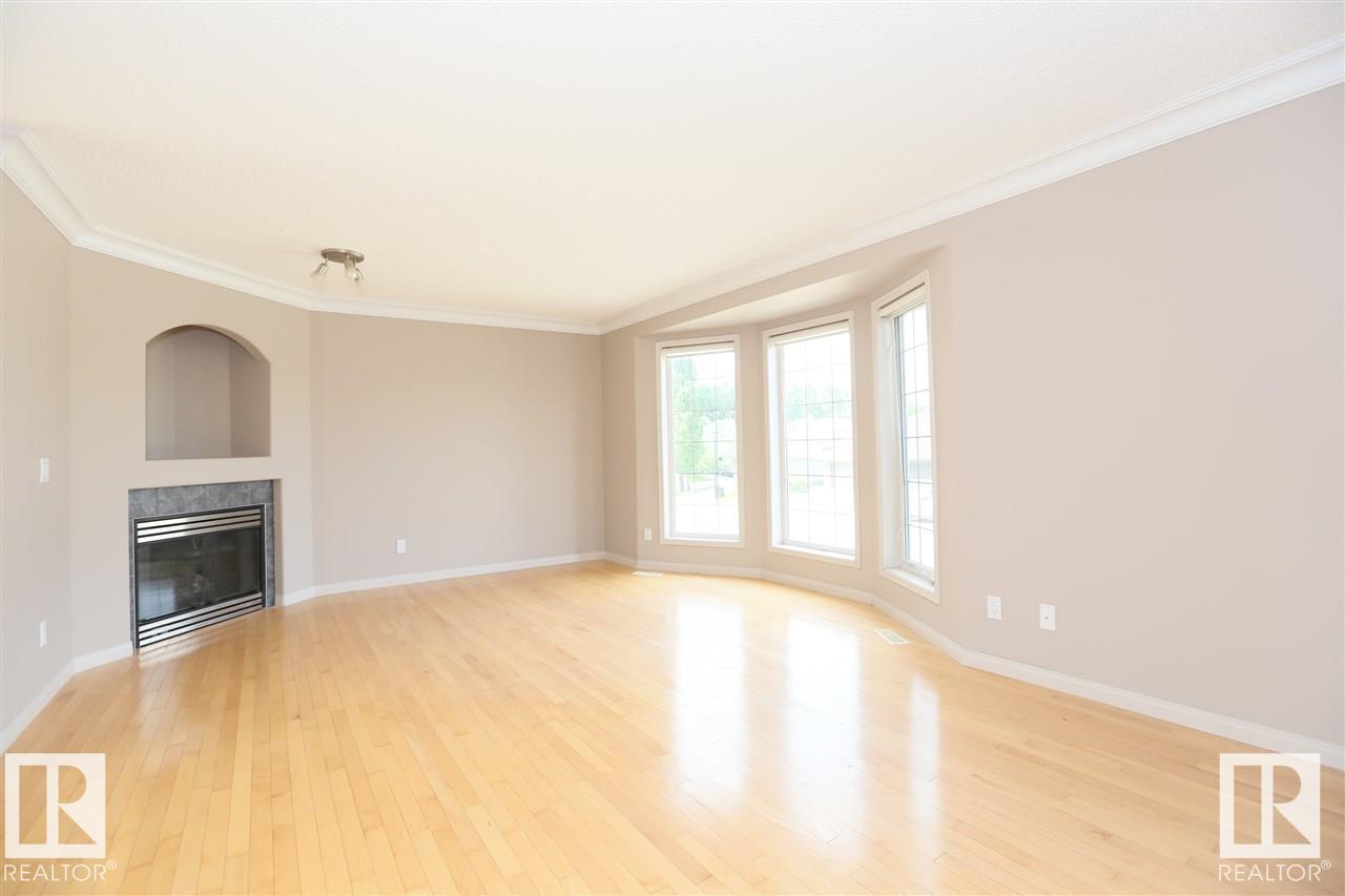 10903 8 AV SW - Image 3