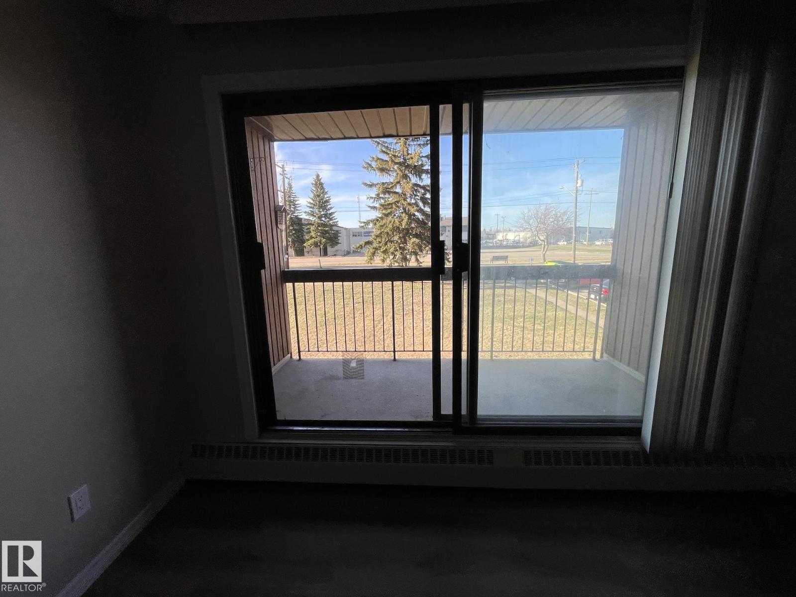 #205 51 BROWN ST - 14