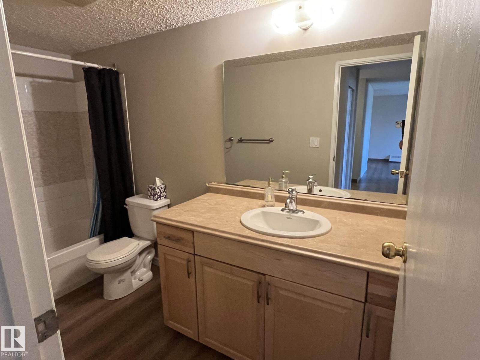 #205 51 BROWN ST - 23