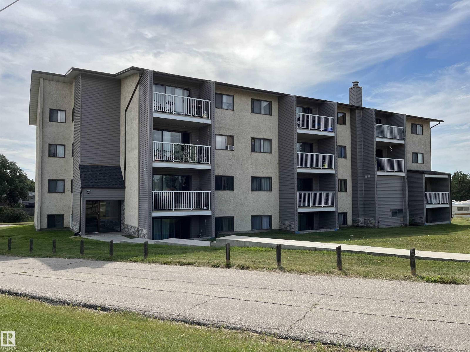 #205 51 BROWN ST - 38