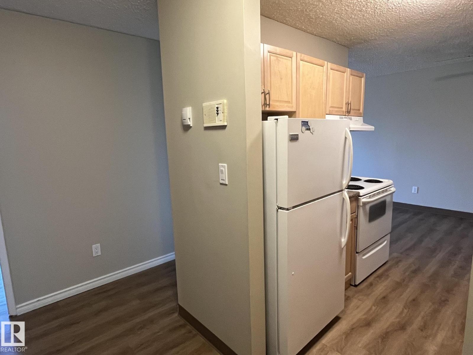 #205 51 BROWN ST - 4