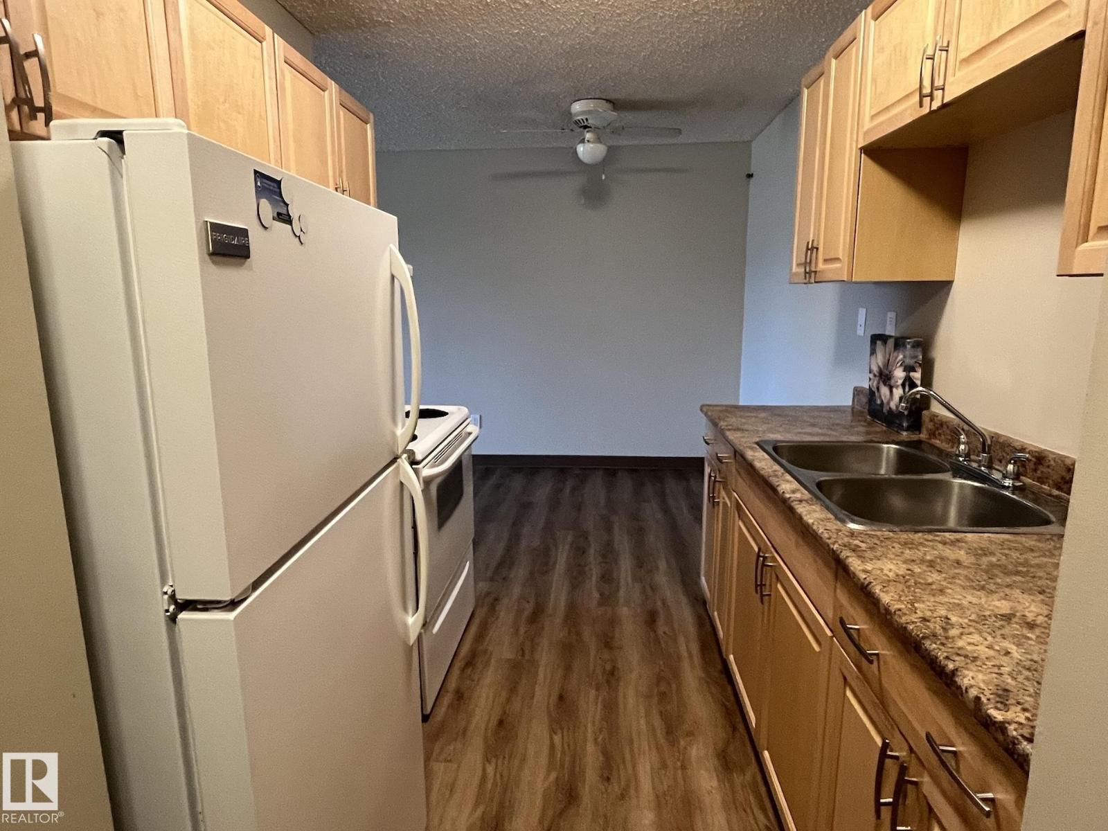 #205 51 BROWN ST - 5