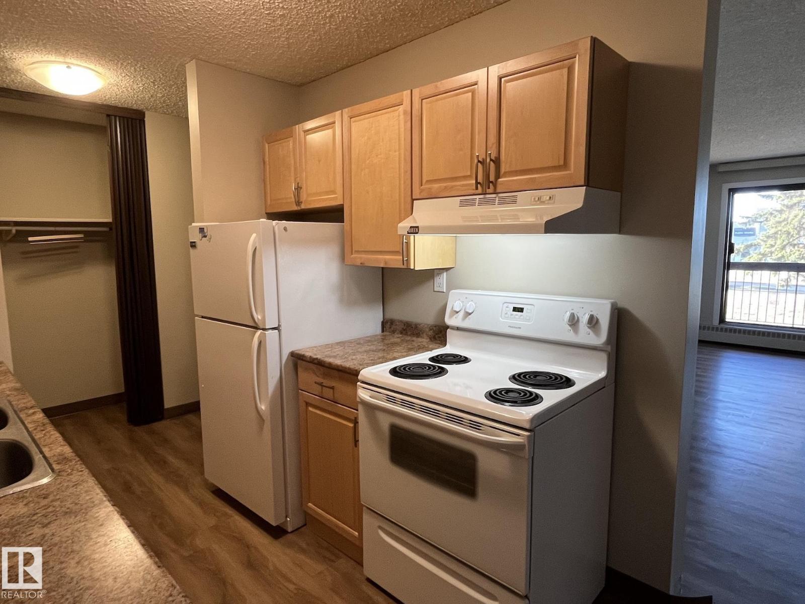 #205 51 BROWN ST - 8
