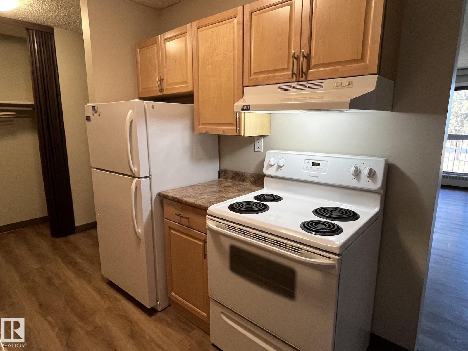 #205 51 BROWN ST - 9