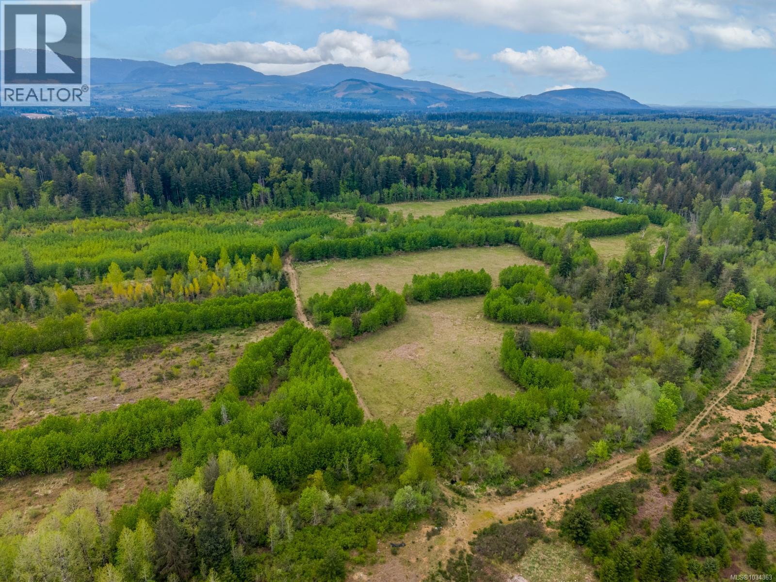 3554 Piercy Rd, Courtenay