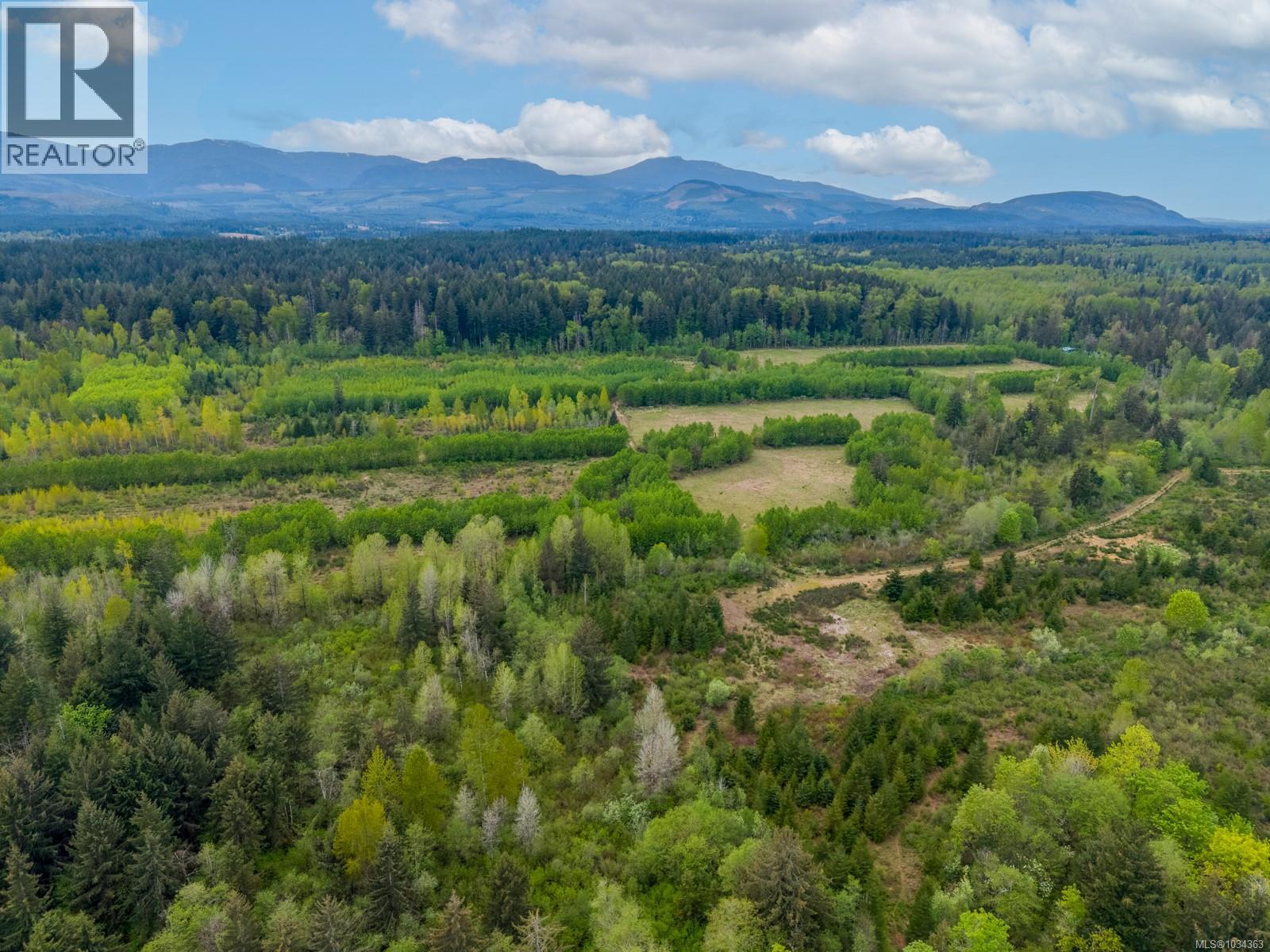 3554 Piercy Rd, Courtenay
