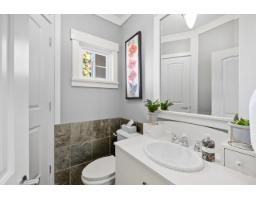 15556 Goggs Avenue, White Rock, BC V4B2N6 Photo 20