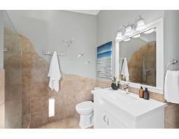 15556 Goggs Avenue, White Rock, BC V4B2N6 Photo 25