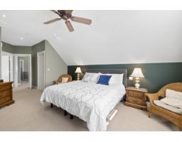 15556 Goggs Avenue, White Rock, BC V4B2N6 Photo 22