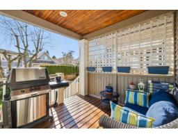 15556 Goggs Avenue, White Rock, BC V4B2N6 Photo 17