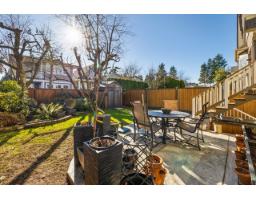 15556 Goggs Avenue, White Rock, BC V4B2N6 Photo 39