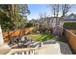 15556 Goggs Avenue, White Rock, BC V4B2N6 Photo 36