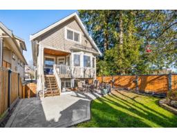 15556 Goggs Avenue, White Rock, BC V4B2N6 Photo 37