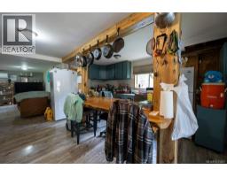 2761 Tiesu Rd, Nanaimo, BC V9X1W9 Photo 13