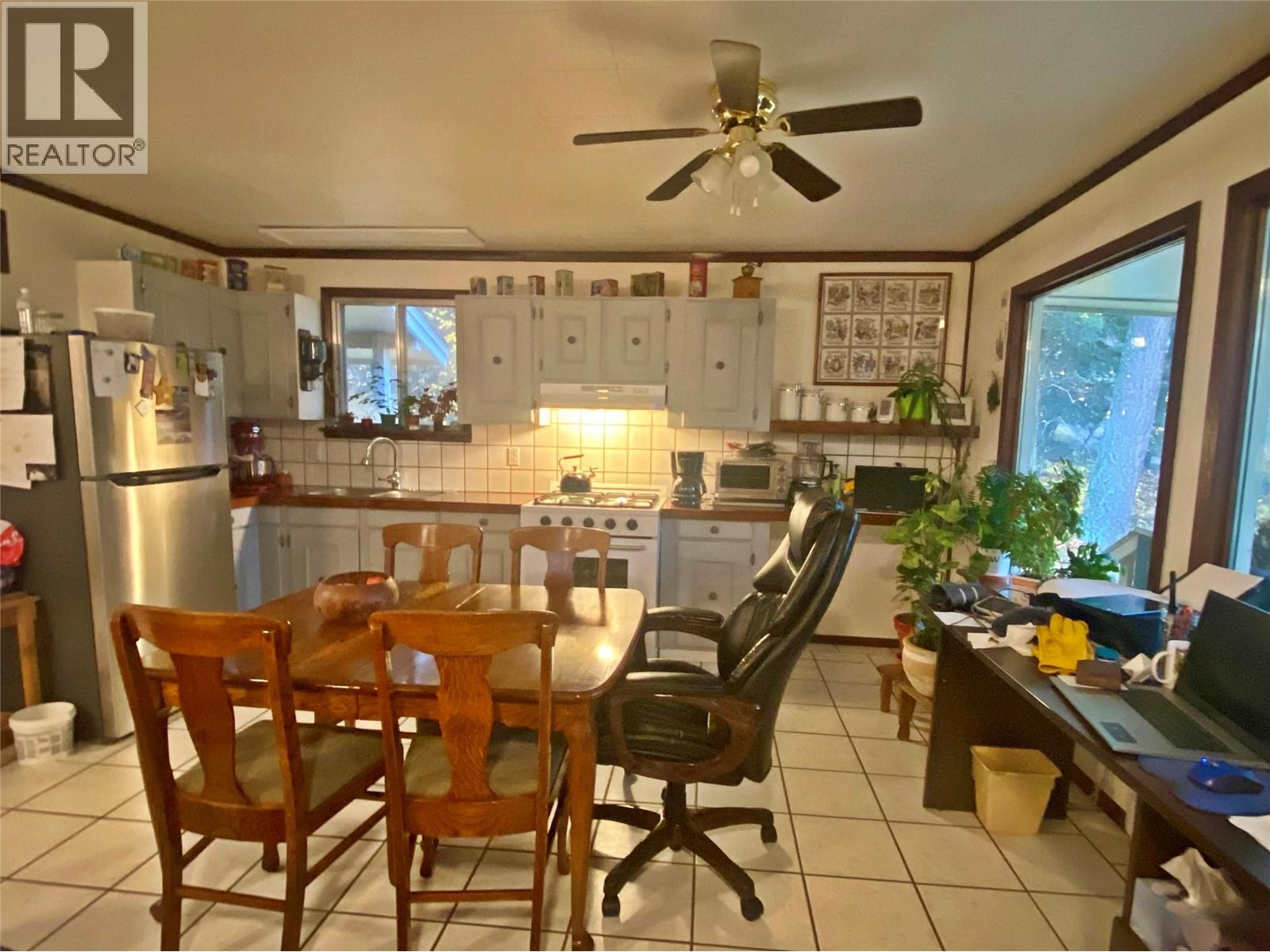541 24 Highway - photo 2