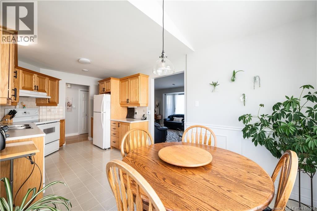 343 Beausejour Street - 12