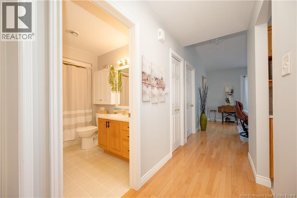 343 Beausejour Street - 18