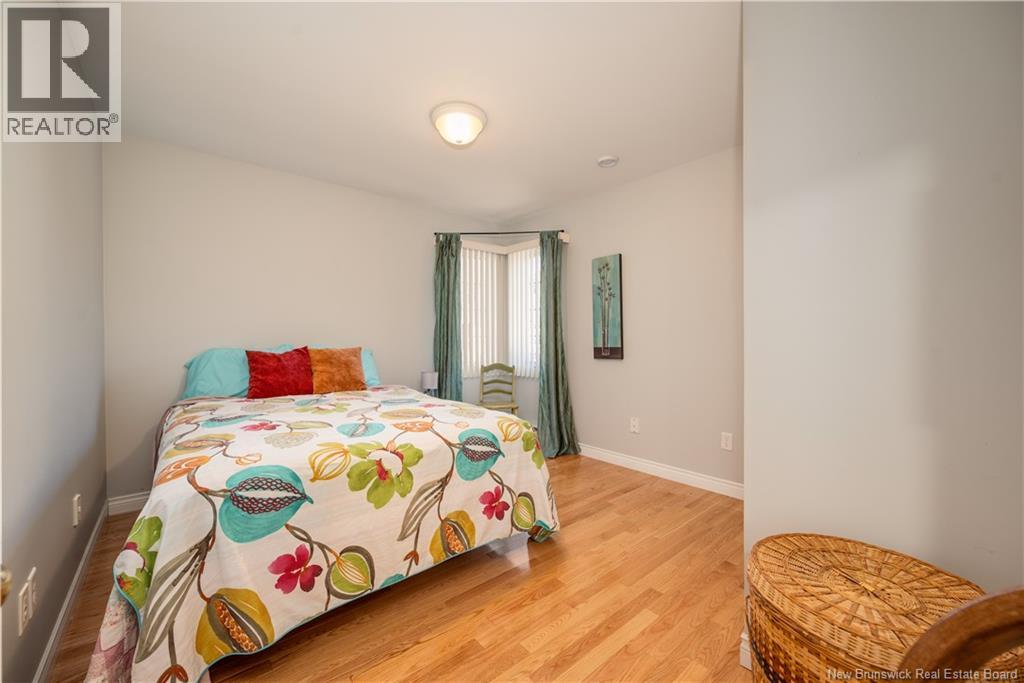 343 Beausejour Street - 24