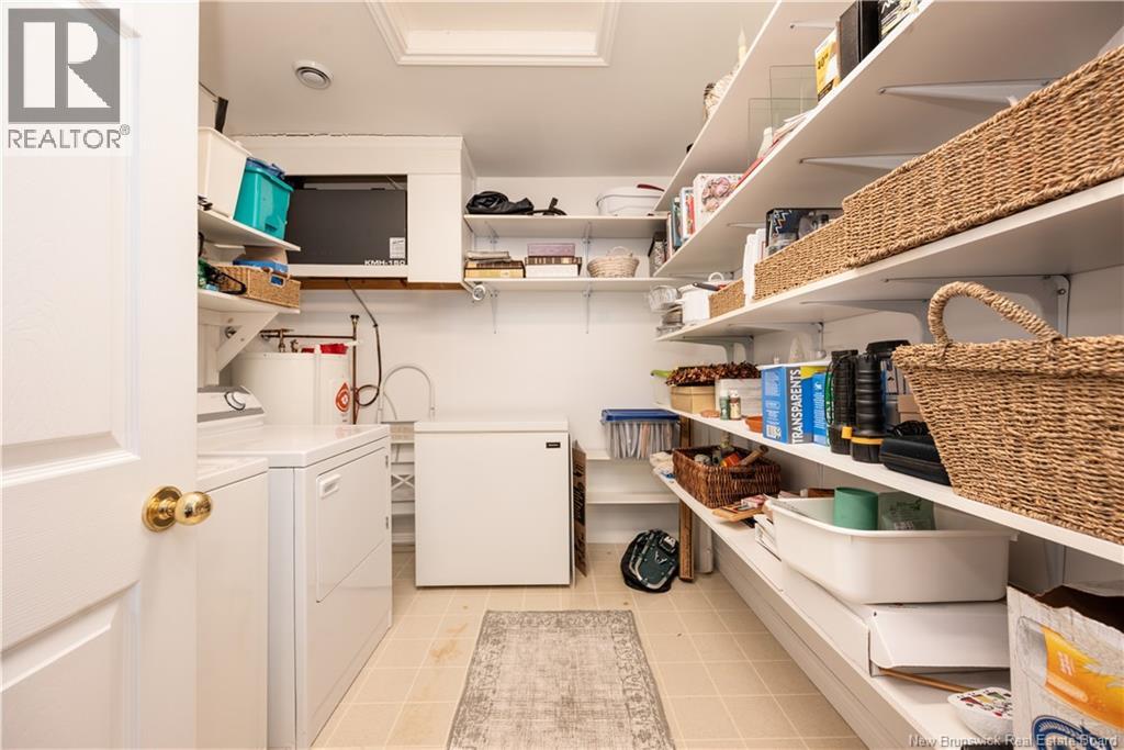 343 Beausejour Street - 27
