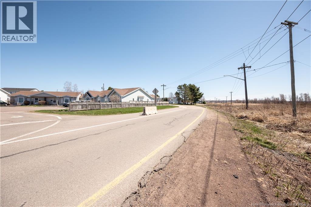 343 Beausejour Street - 38