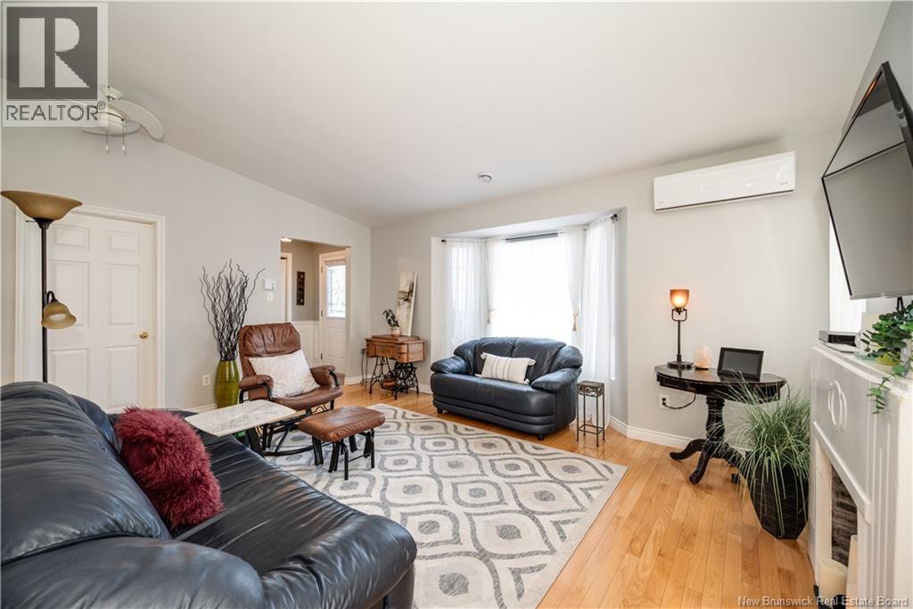 343 Beausejour Street - 8