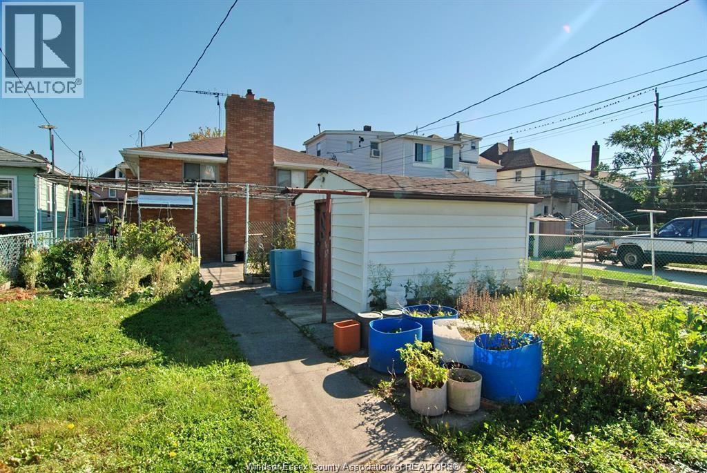 875 Parent Unit# MAIN LEVEL, Windsor, Ontario, N9A2C9 — Photo 4