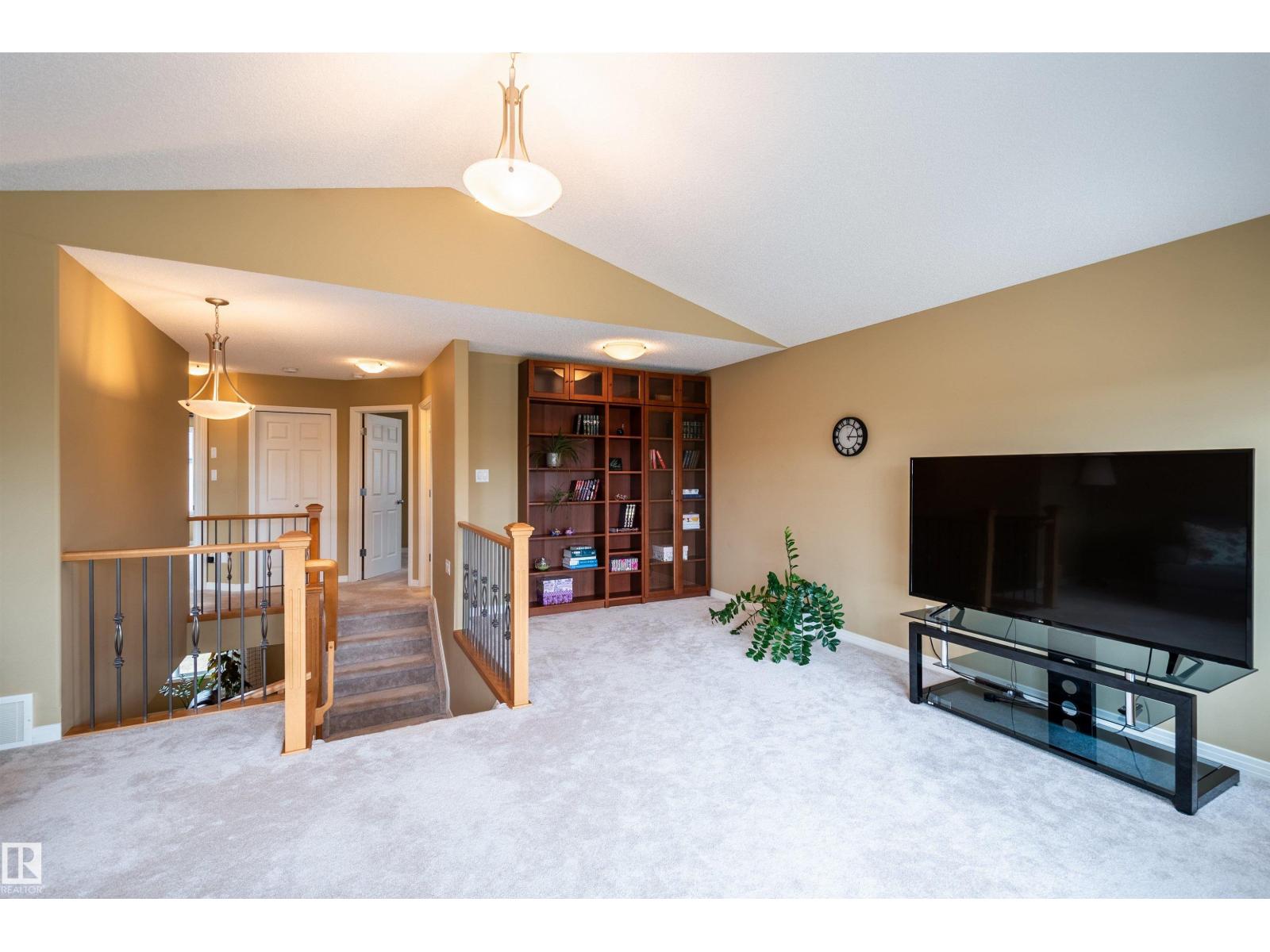 2340 HAGEN LI NW, Edmonton