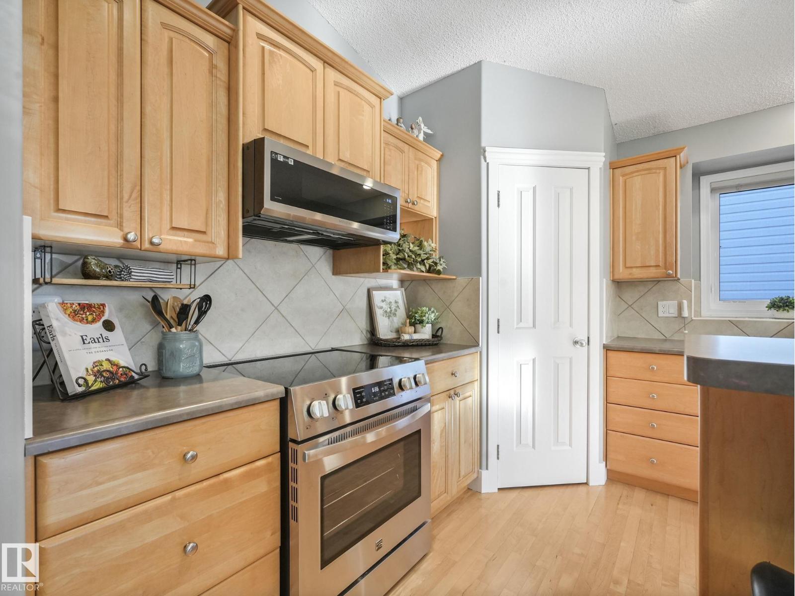 3 RENAUD CO, Beaumont