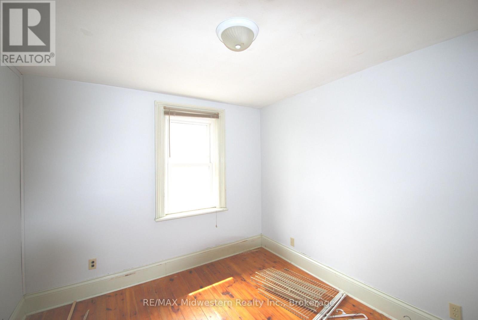 200 ELORA STREET S - 11
