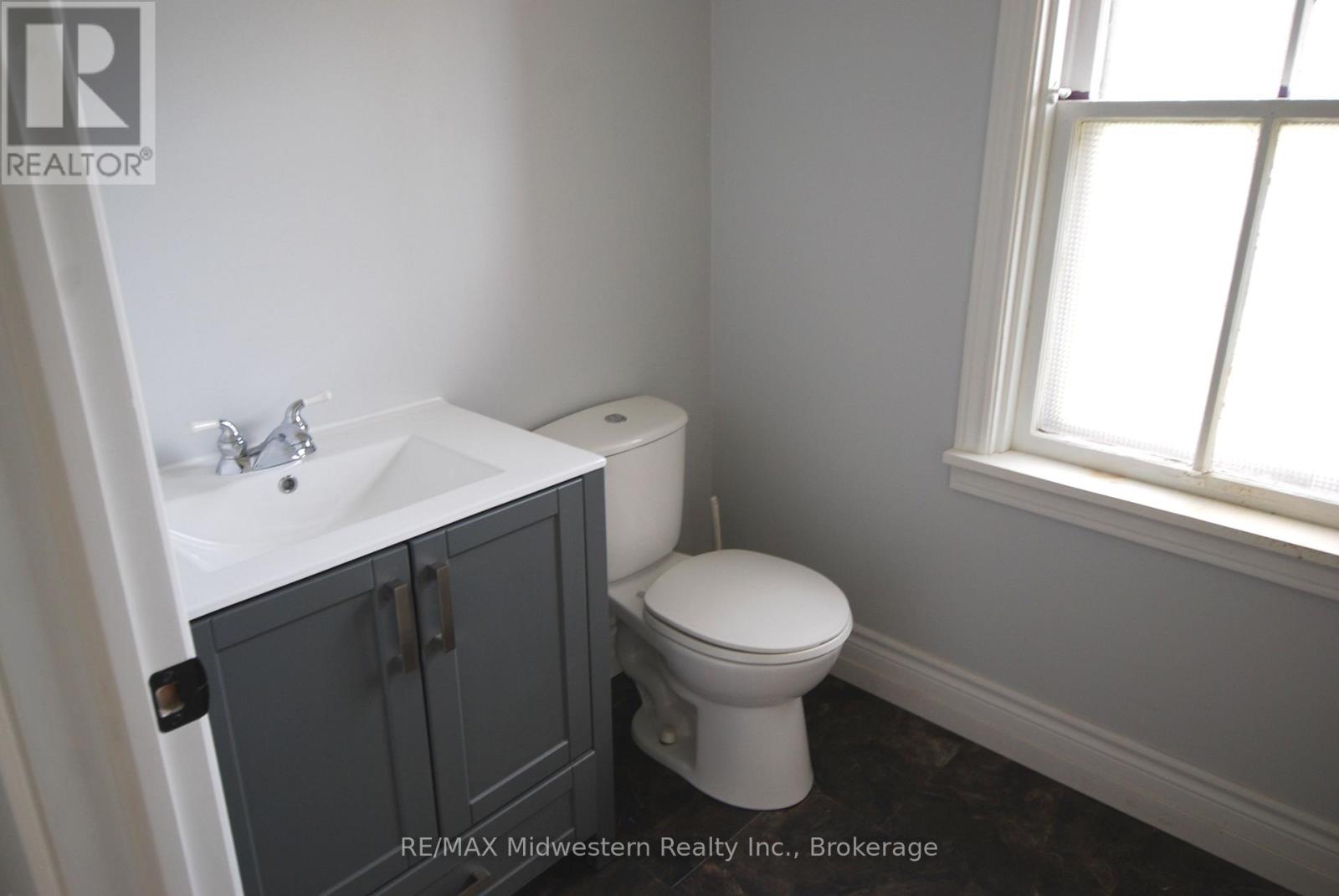 200 ELORA STREET S - 13
