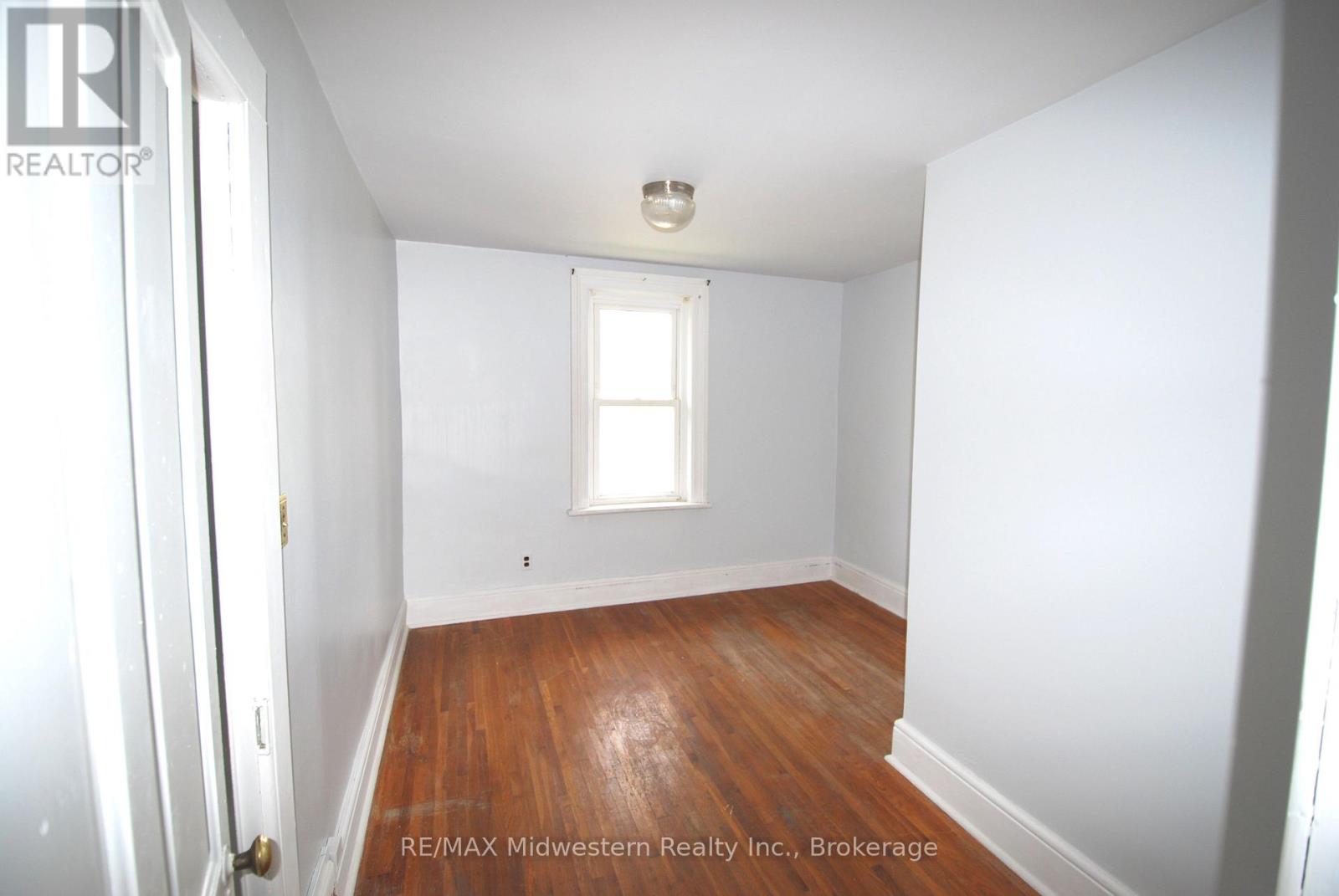 200 ELORA STREET S - 9