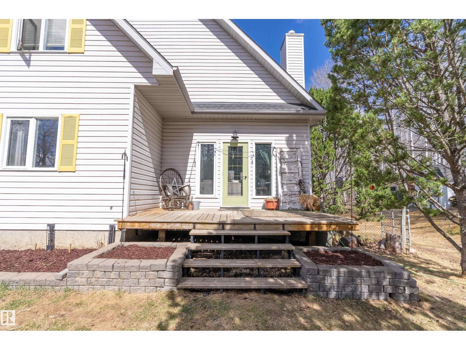 #7 52437 RGE ROAD 21 - 42