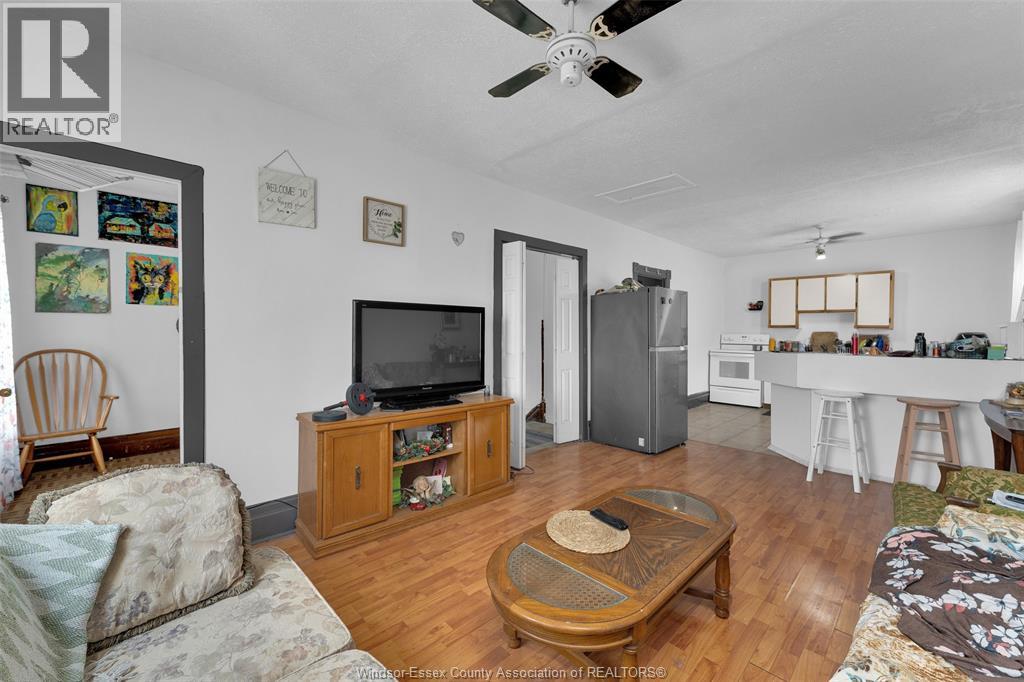 559 ASSUMPTION, Windsor, Ontario, N9A3B3 — Photo 5