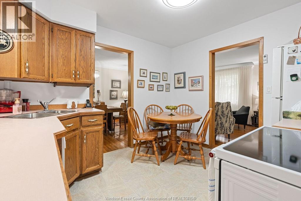 4018 Casgrain, Windsor, Ontario, N9G2A5 — Photo 11