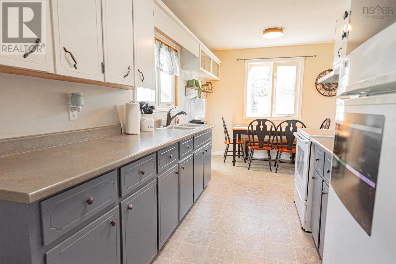 Property 7 of 46 of 114 Mackenzie Road