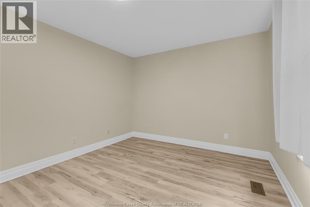 258 ELM AVENUE, Windsor, Ontario, N9A5G8 — Photo 21