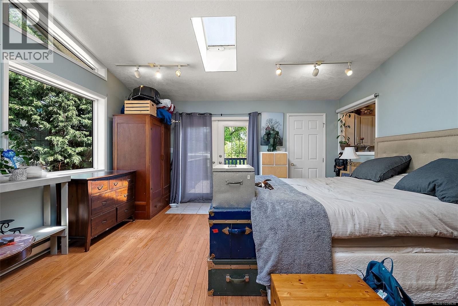 10292 Godfrey Pl - 11