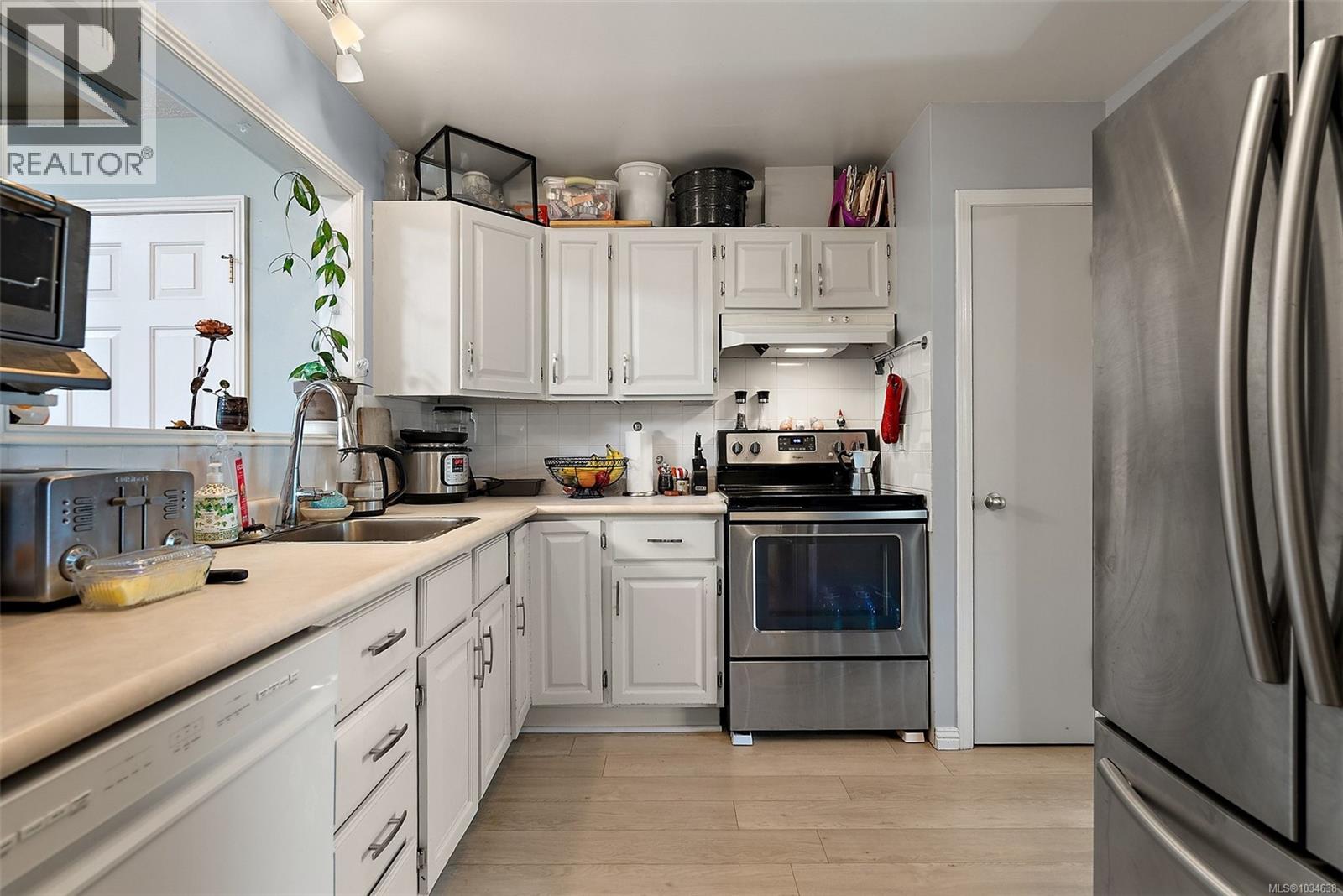 10292 Godfrey Pl - 8