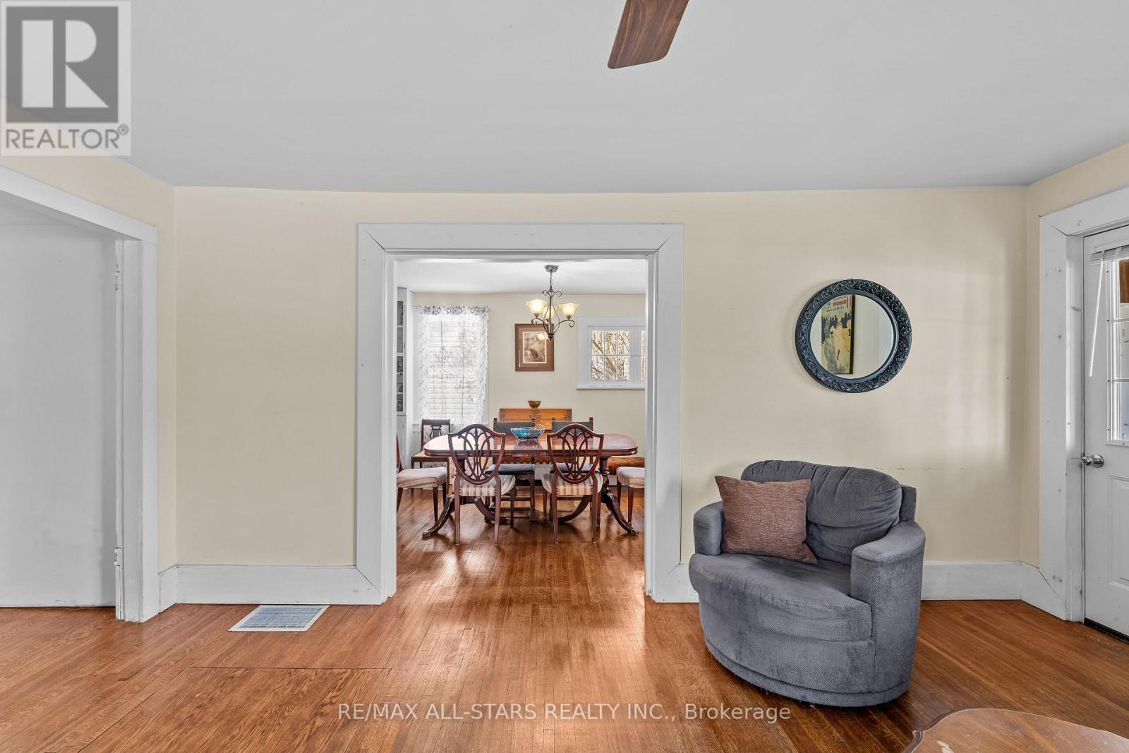 39 FRANCIS STREET W - 18