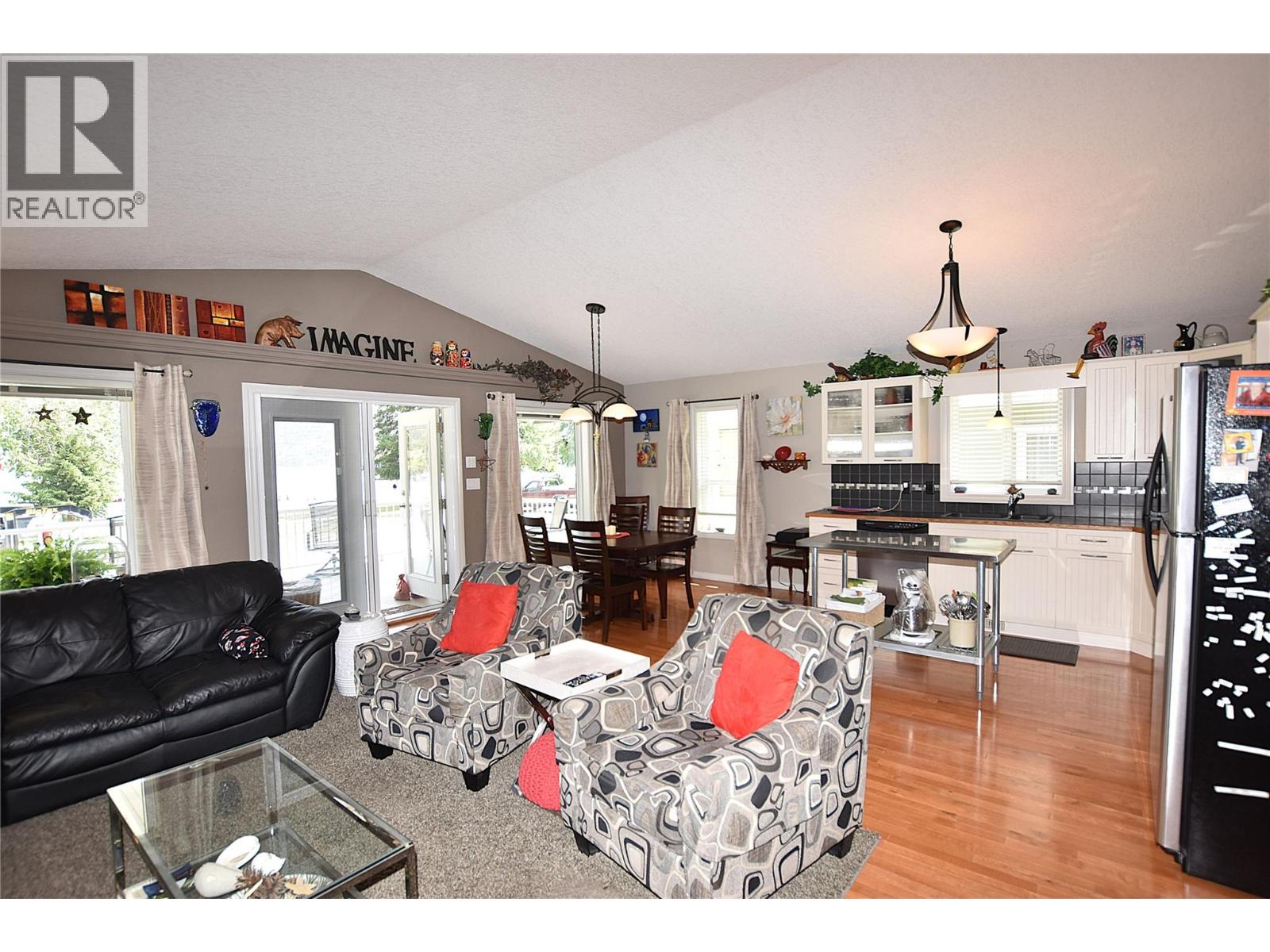 39 Lakeshore Drive, Vernon