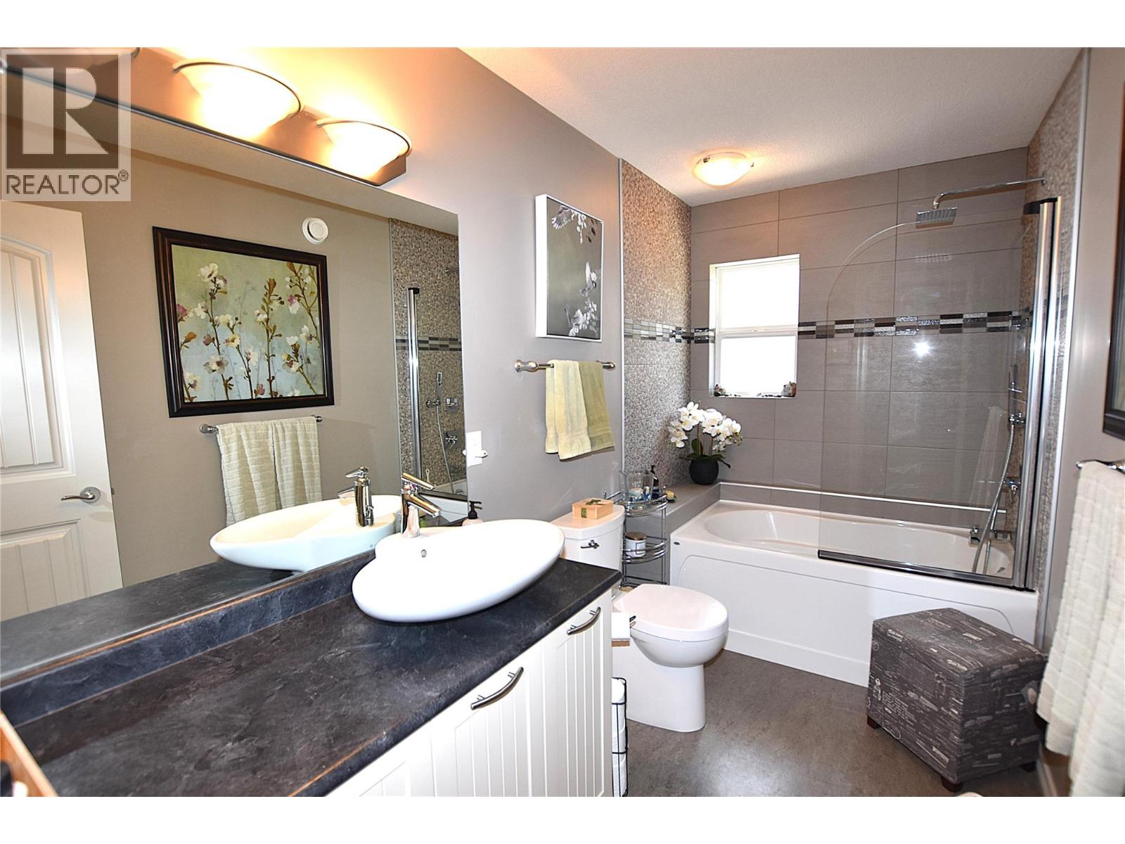 39 Lakeshore Drive, Vernon