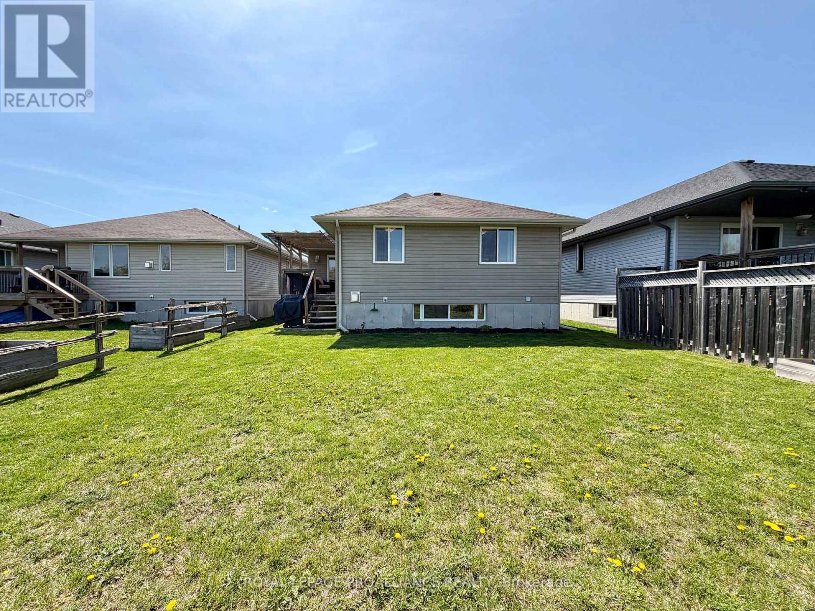 121 GREENHILL LANE - 31