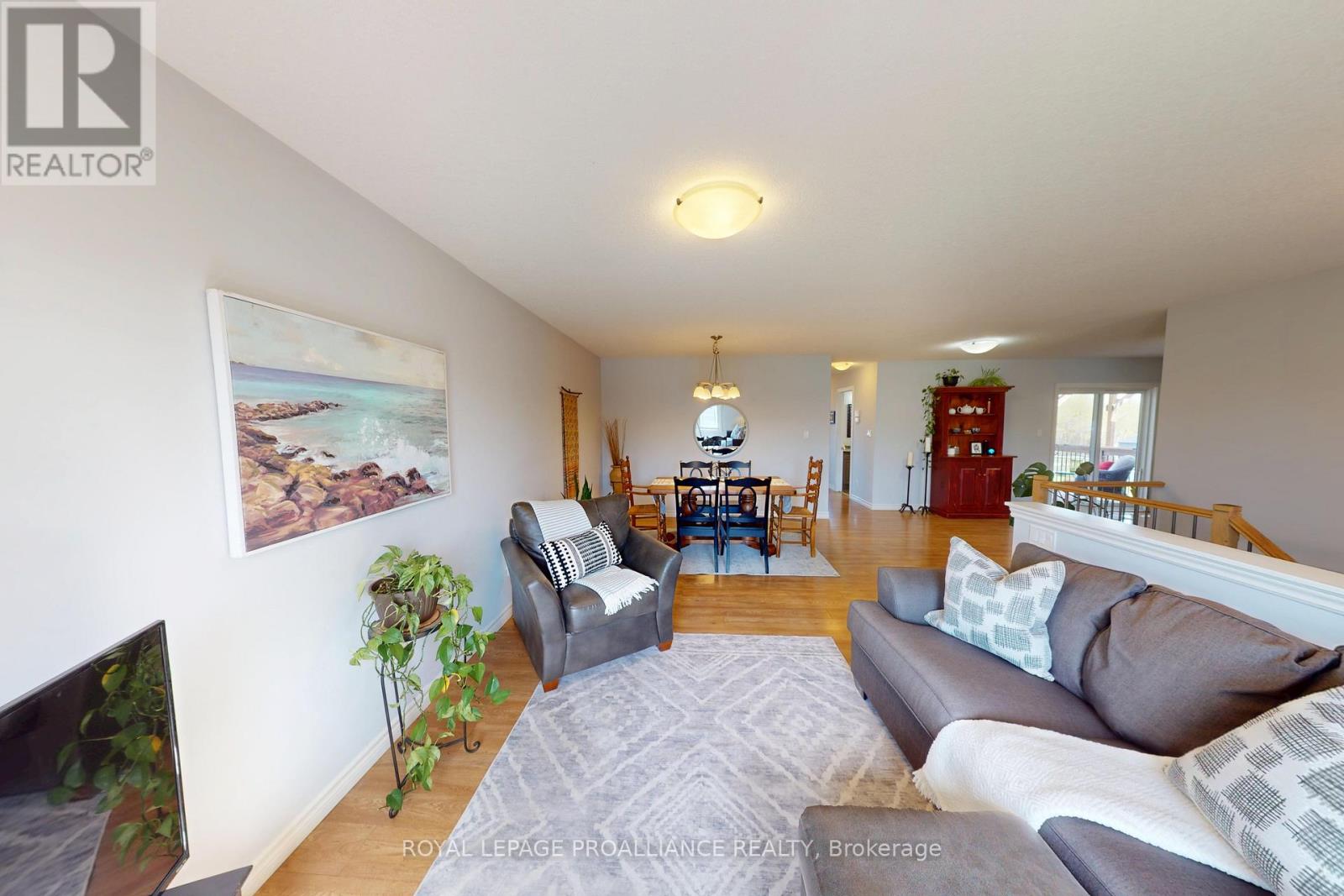121 GREENHILL LANE - 5