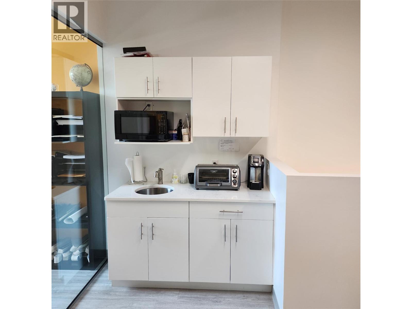 1625 Dilworth Drive Unit# 205, Kelowna