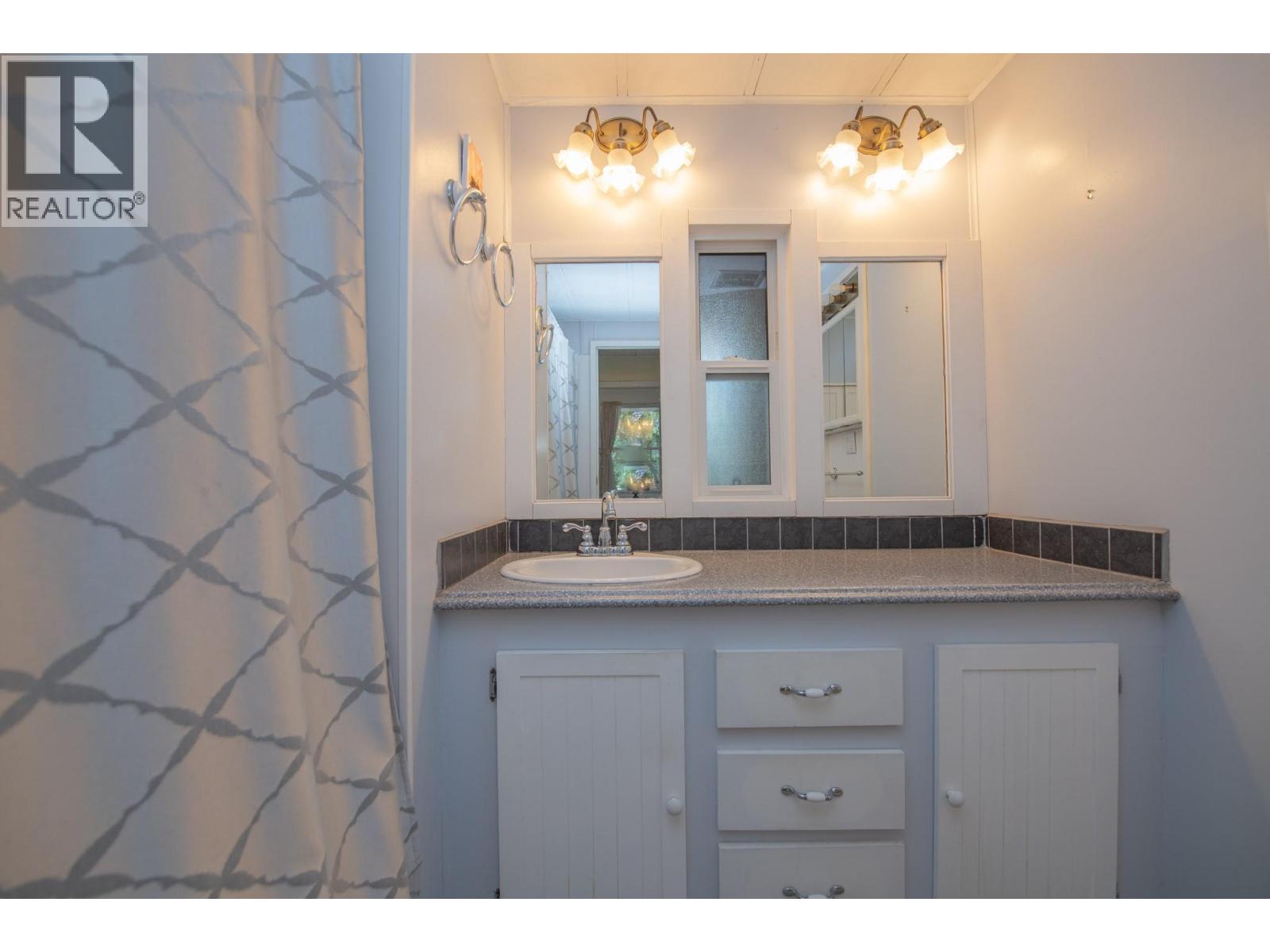 15401 Kalamalka Road Unit# 321, Vernon
