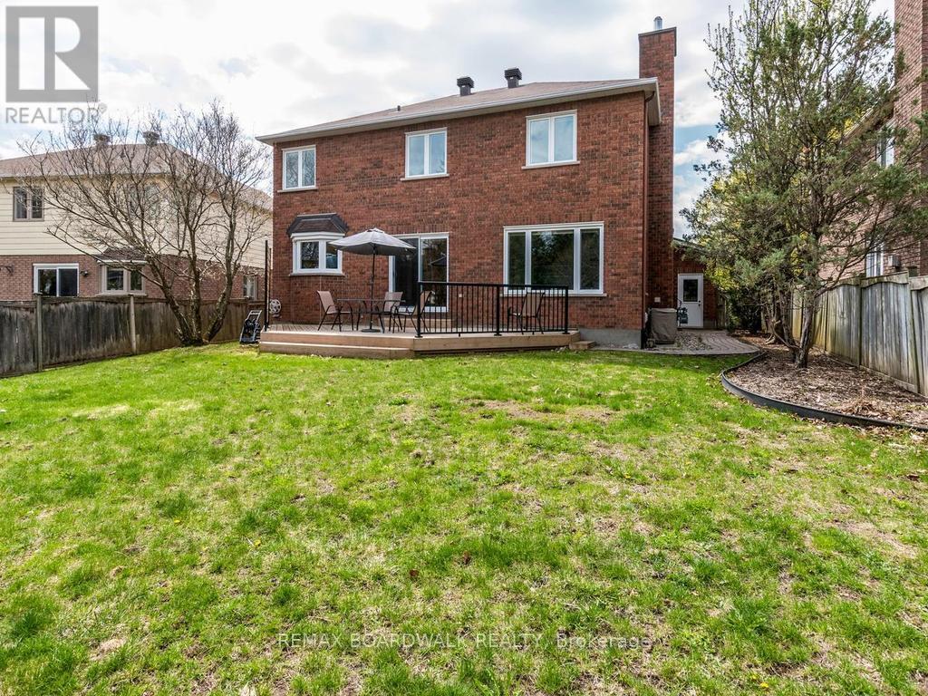 42 SLADE CRESCENT - 36
